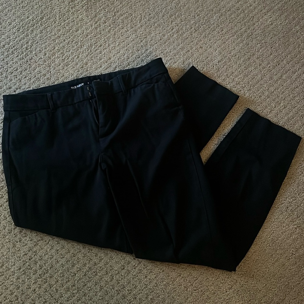 Old Navy Never Fade Pixie Pant